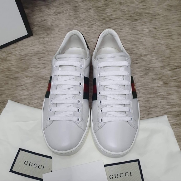 Gucci Women's Ace sneaker with bee - Picture 6 of 9